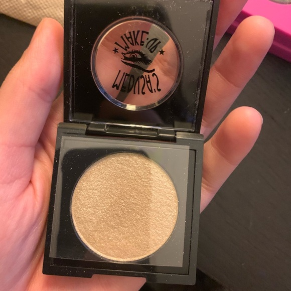 2/$15 Medusa’s Makeup Totally Baked Eyeshadow - Picture 3 of 4
